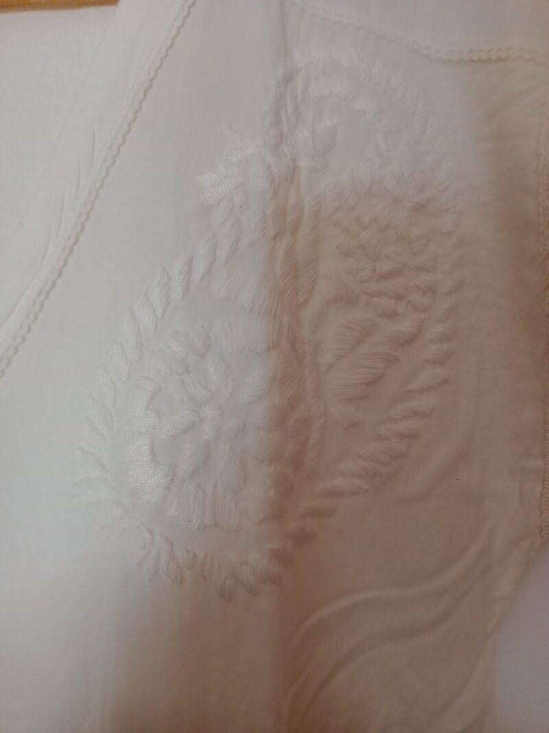 Vestido Blanco con detalles Lily - Image 3