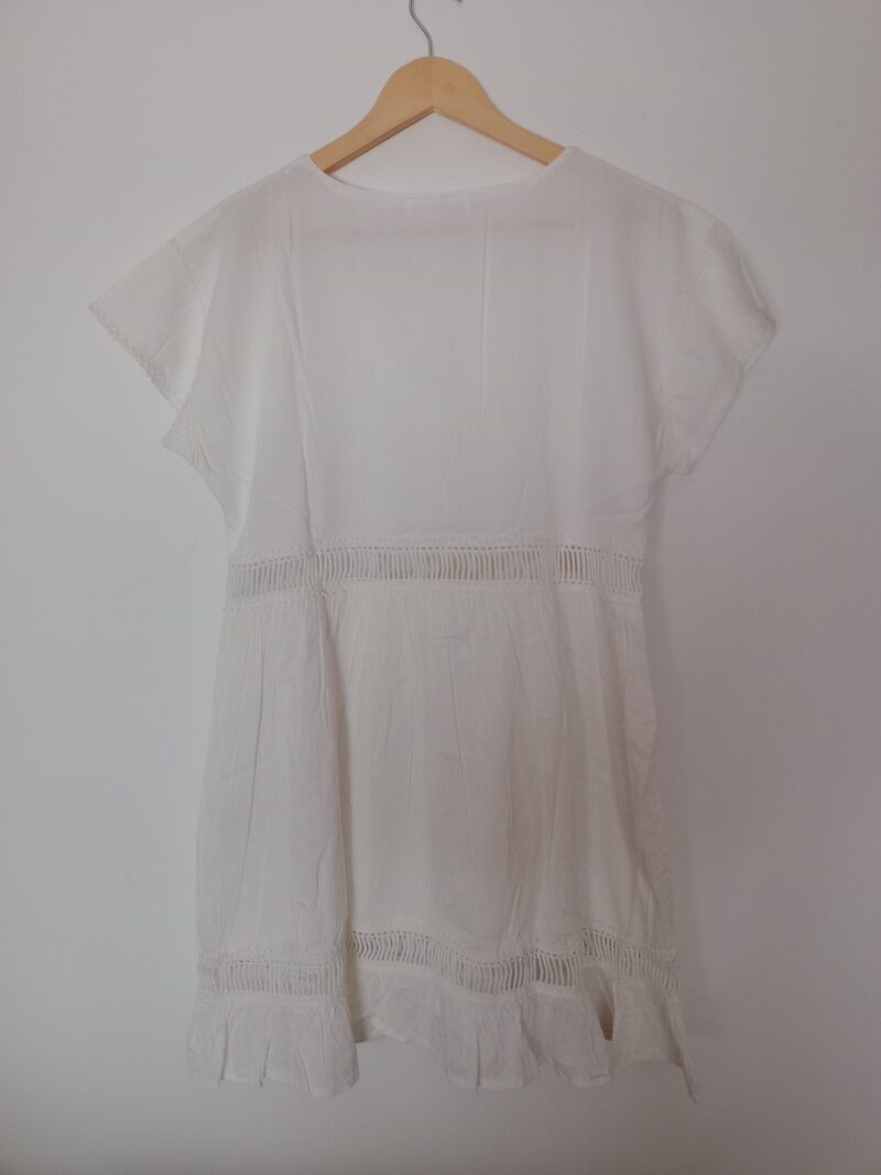 Vestido Blanco con detalles Lily - Image 2